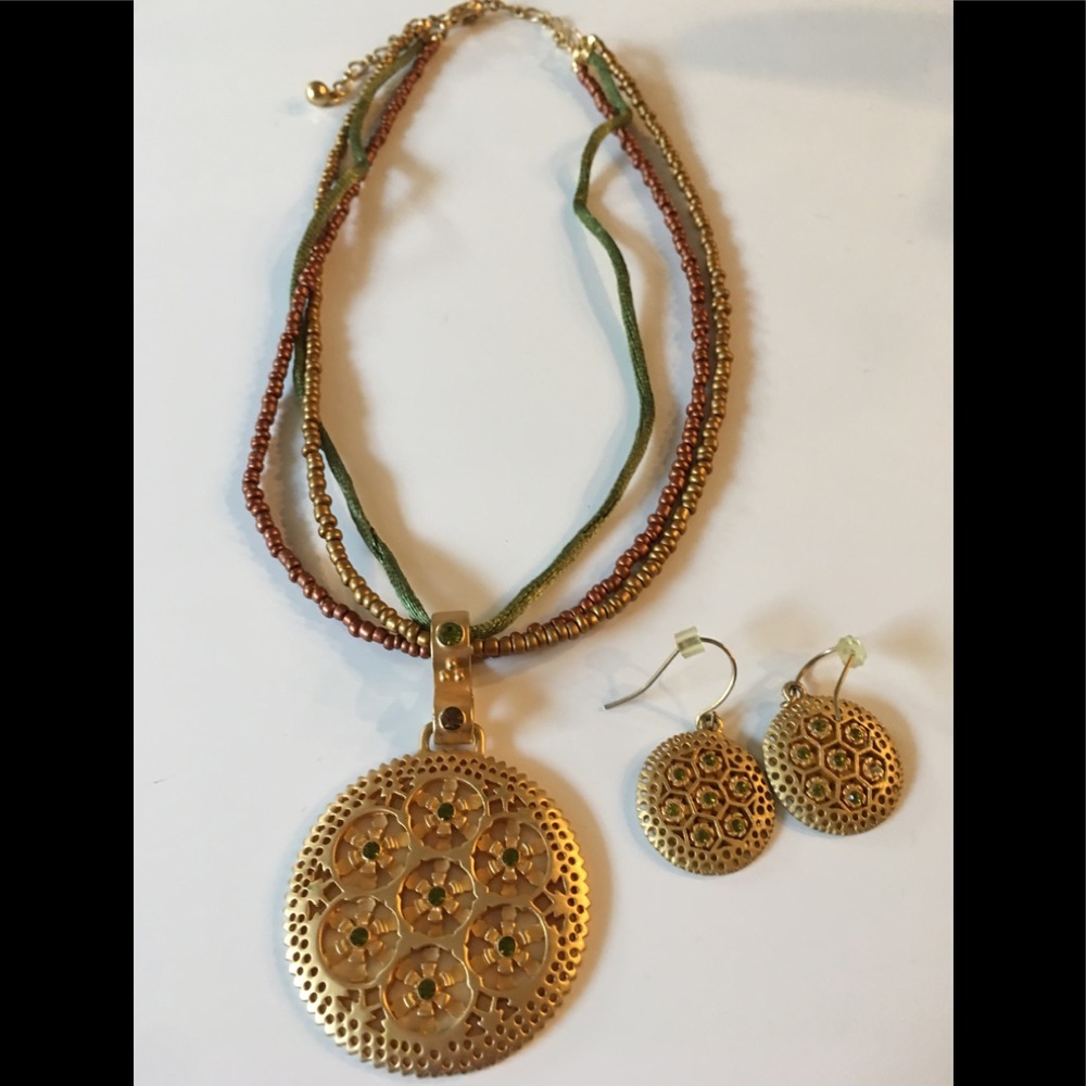 Beaded & Gold tone Rhinestone Necklace & Earrings